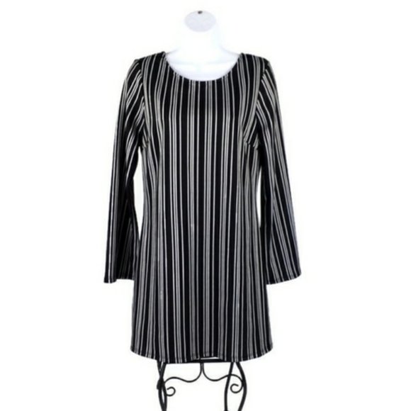Speechless Black White Stripe Long Bell Sleeve Lace Up Back Mini Dress Womens M - Picture 2 of 10